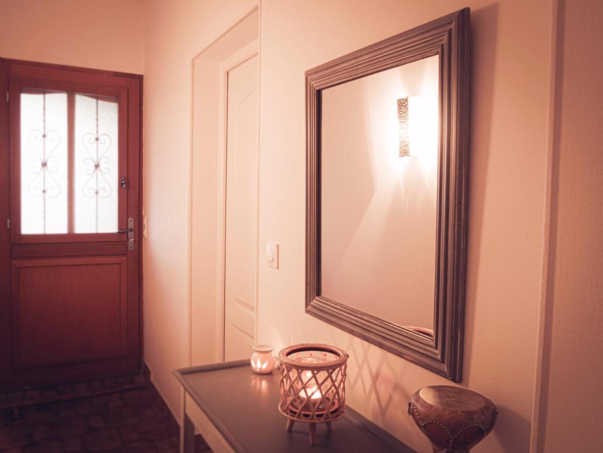 Mas De La Croix - Chambres D'Hotes Sernhac エクステリア 写真
